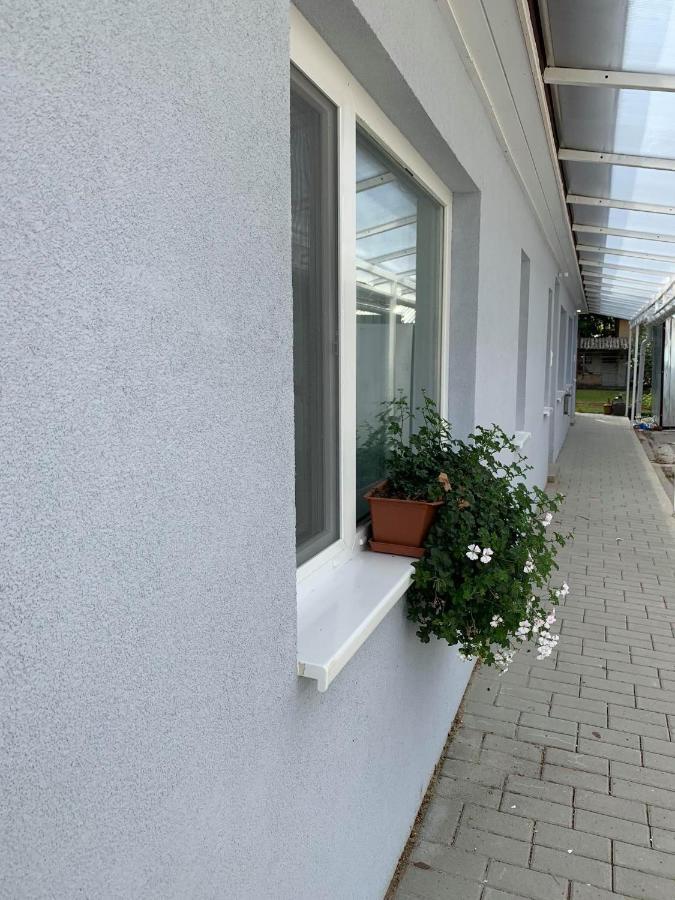 Caesar Apartments & Rooms Сиофок Екстериор снимка