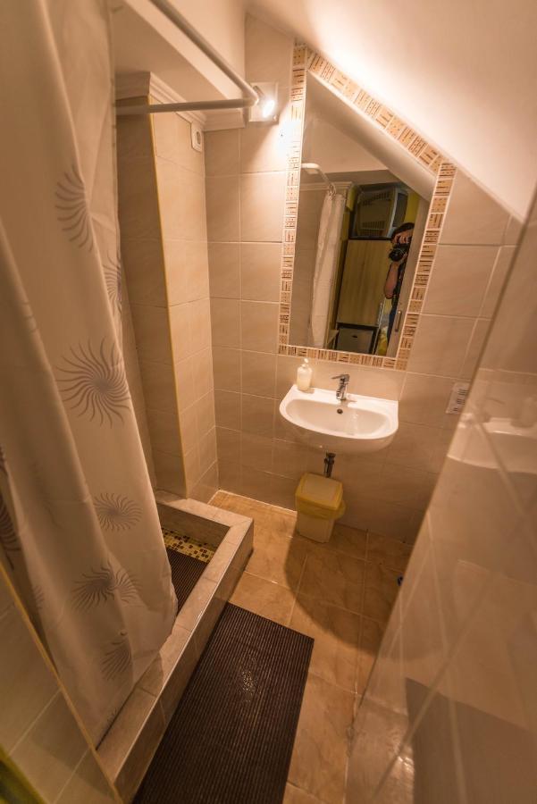 Caesar Apartments & Rooms Сиофок Екстериор снимка