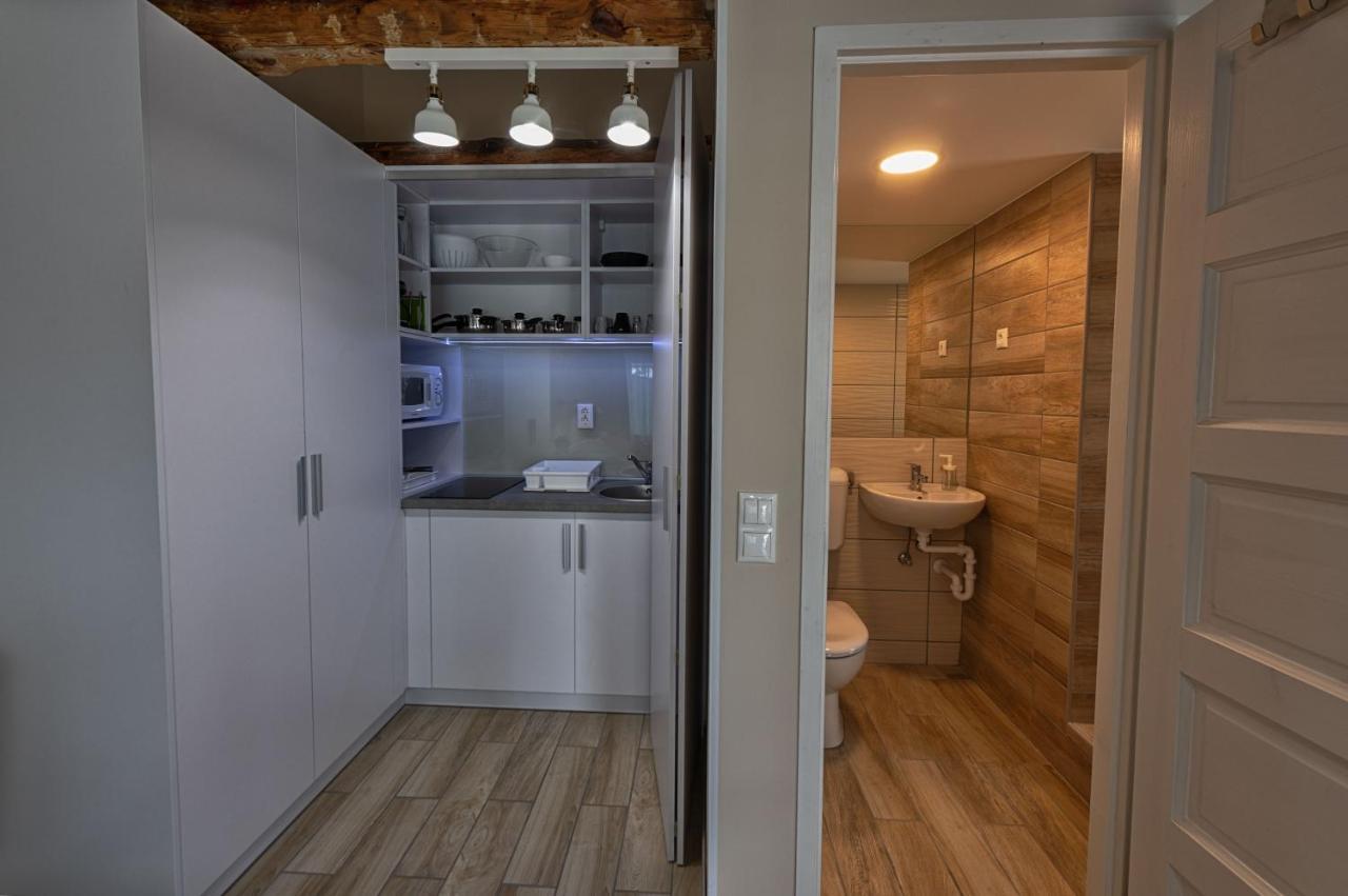 Caesar Apartments & Rooms Сиофок Екстериор снимка