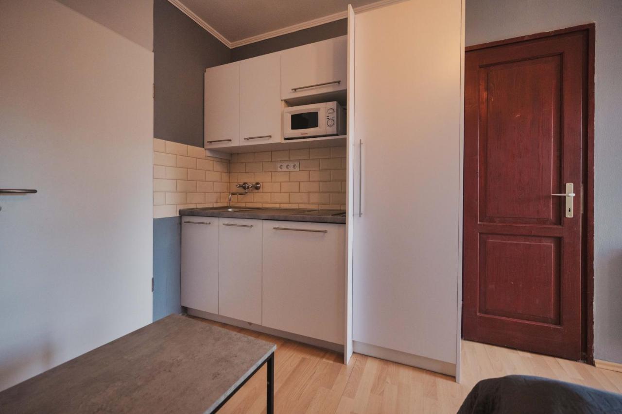 Caesar Apartments & Rooms Сиофок Екстериор снимка