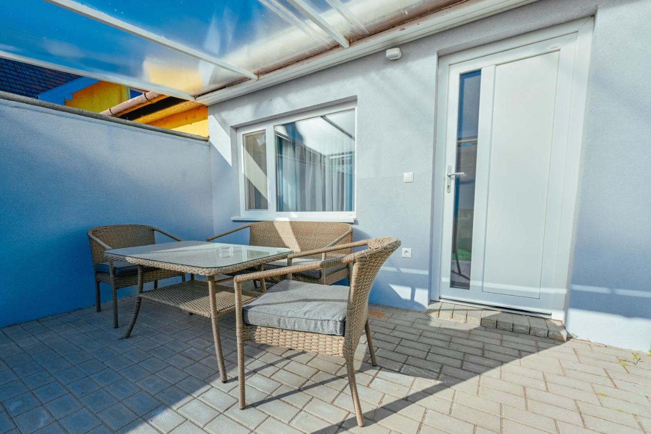 Caesar Apartments & Rooms Сиофок Екстериор снимка