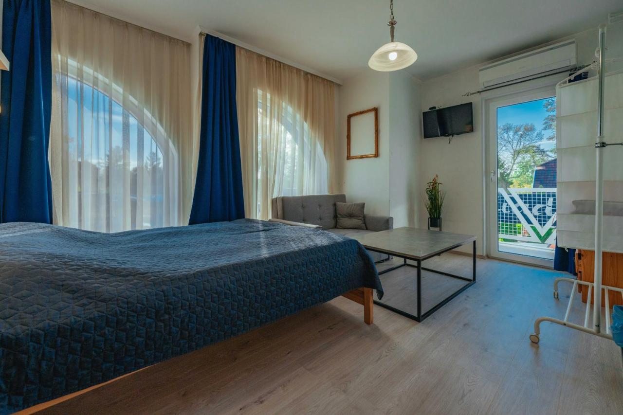 Caesar Apartments & Rooms Сиофок Екстериор снимка