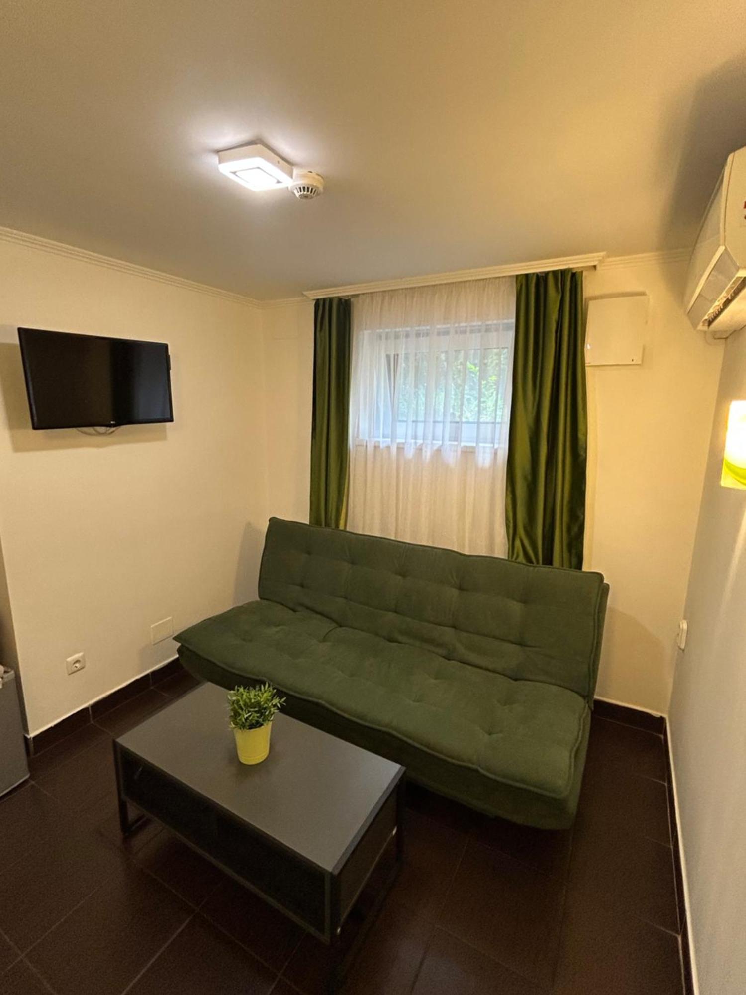 Caesar Apartments & Rooms Сиофок Екстериор снимка