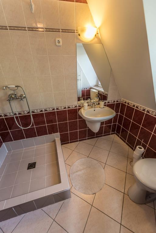 Caesar Apartments & Rooms Сиофок Екстериор снимка