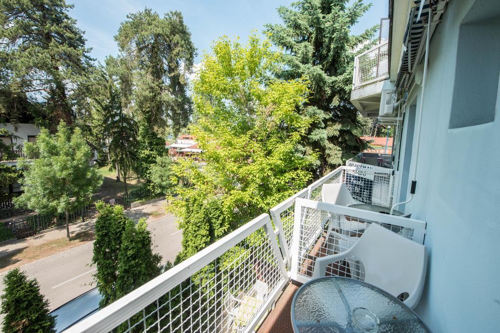 Caesar Apartments & Rooms Сиофок Екстериор снимка