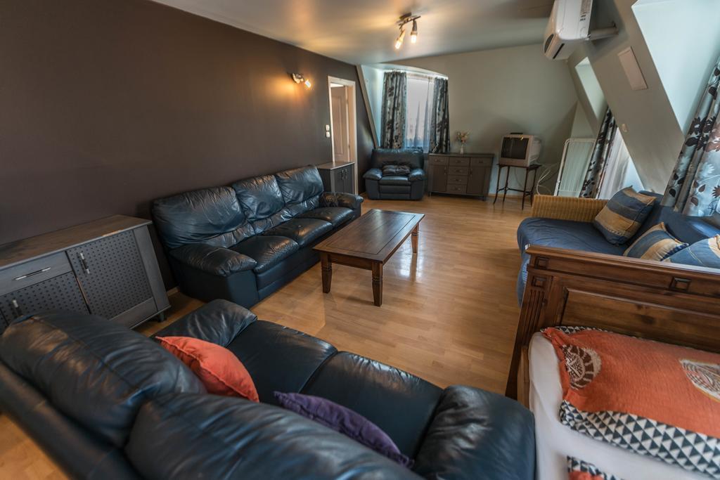 Caesar Apartments & Rooms Сиофок Екстериор снимка