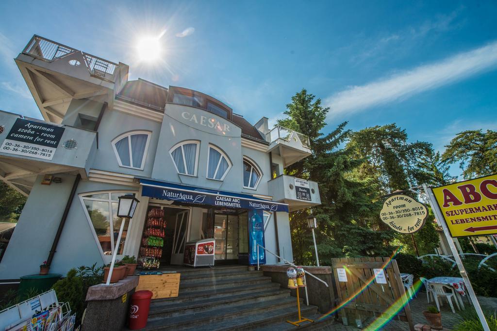 Caesar Apartments & Rooms Сиофок Екстериор снимка