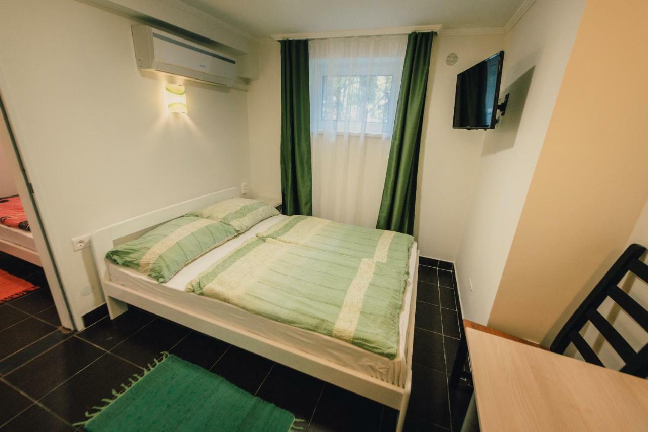 Caesar Apartments & Rooms Сиофок Екстериор снимка